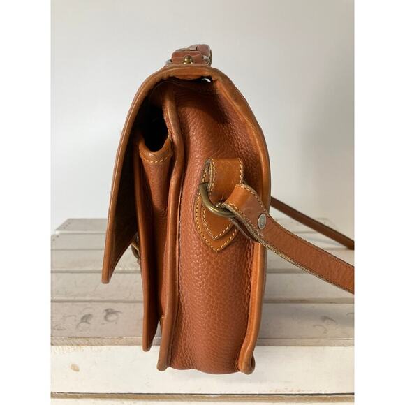 DOONEY & BOURKE VINTAGE BROWN PEBBLED LEATHER CROSSBODY BAG - Picture 5 of 16